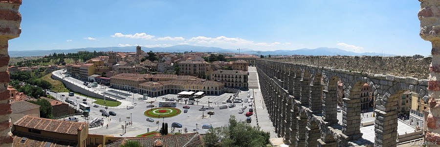 Segovia - Click to enlarge the panorama