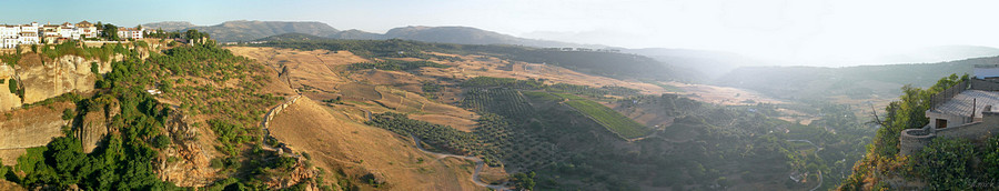 Ronda - Click to enlarge the panorama